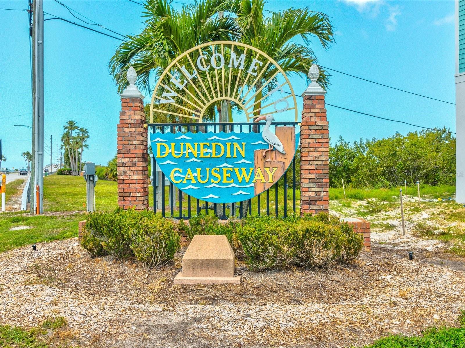 464 N PAULA DR #322