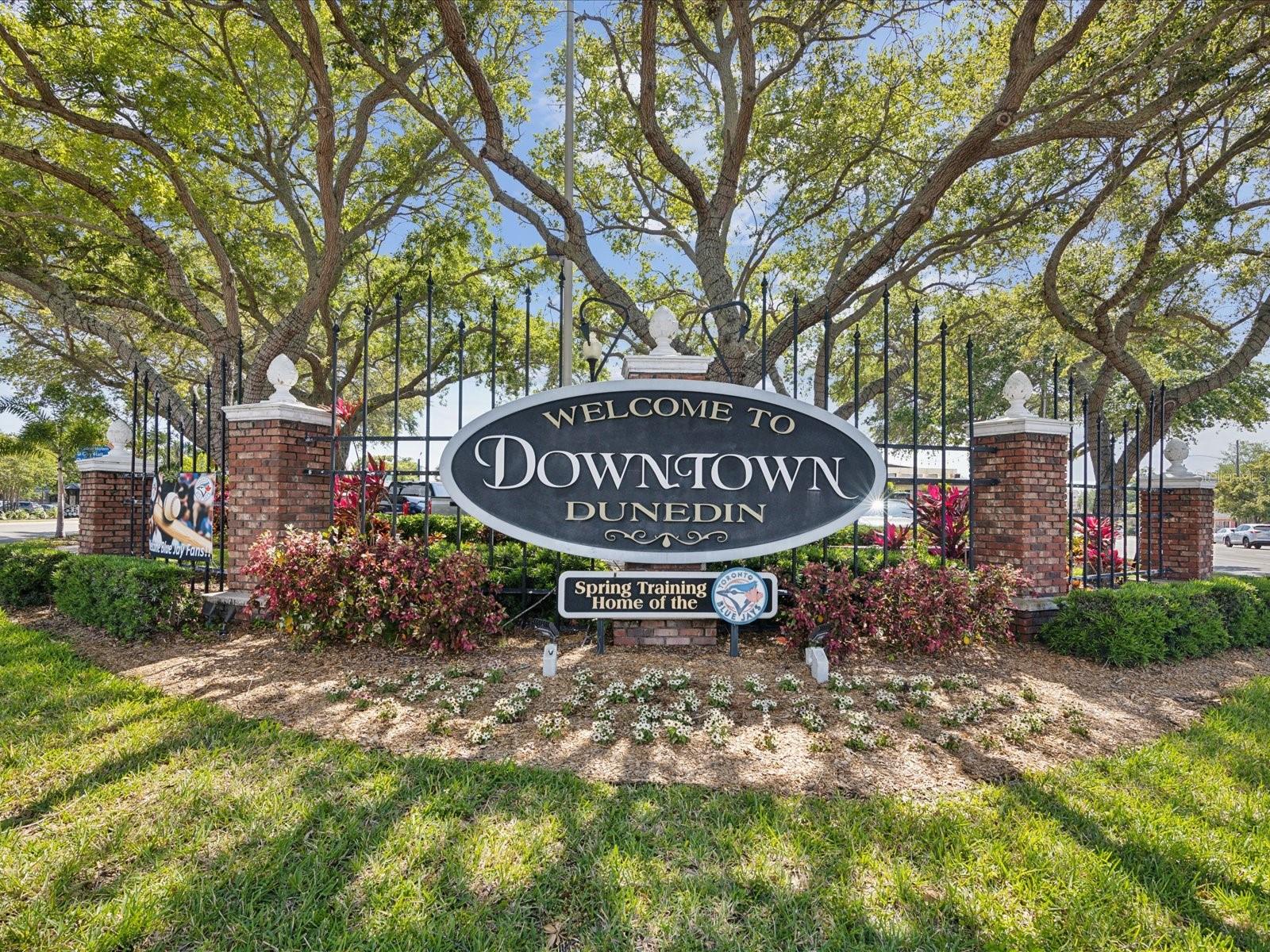 464 N PAULA DR #322