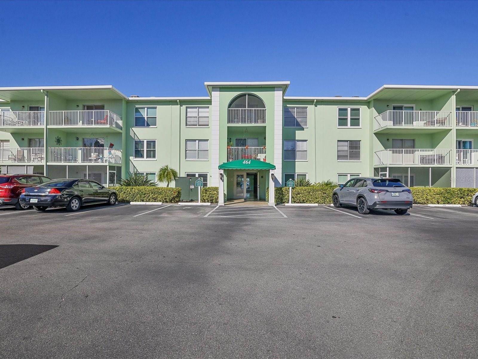 464 N PAULA DR #322