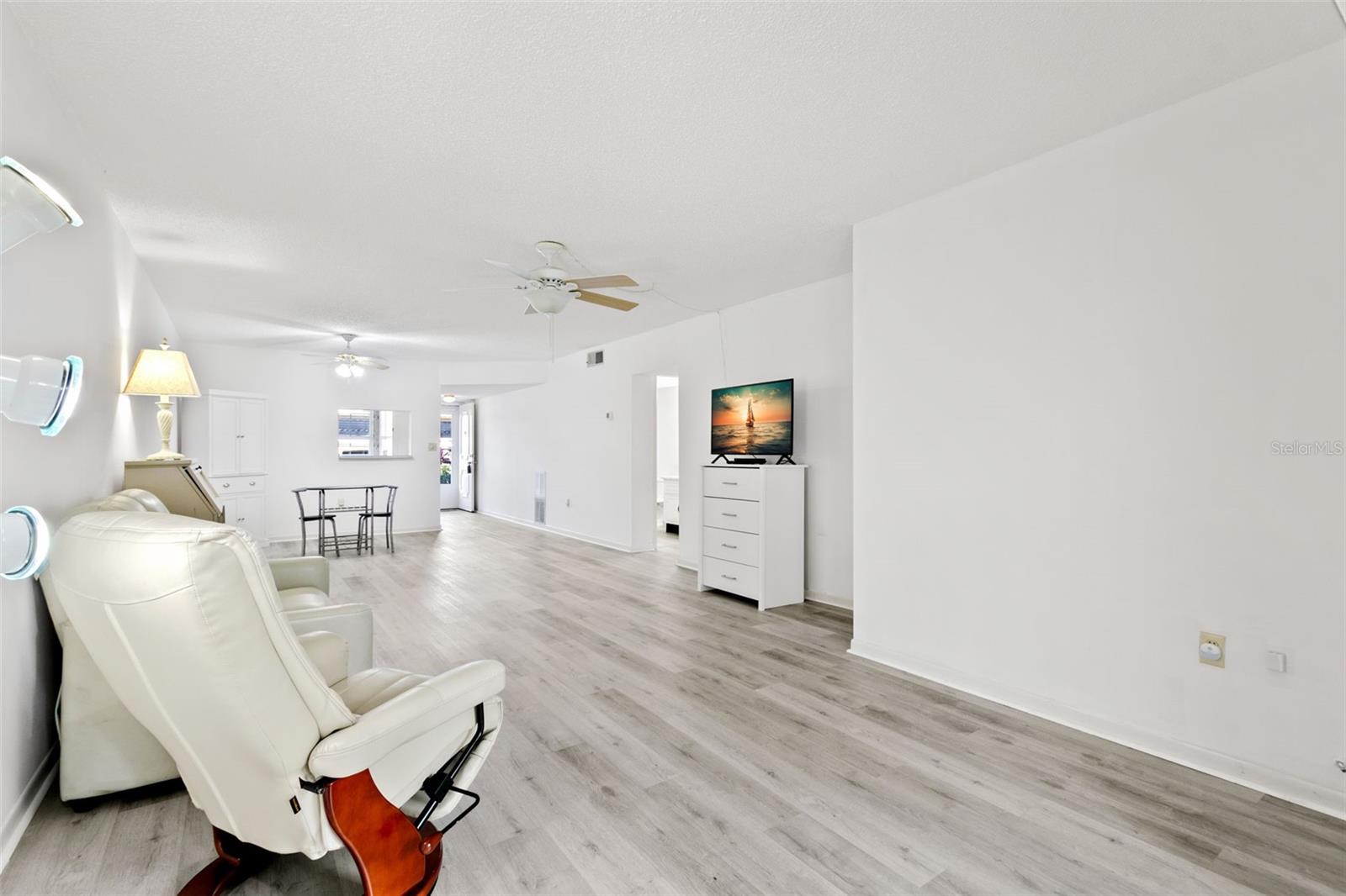 845 MAPLE CT #107