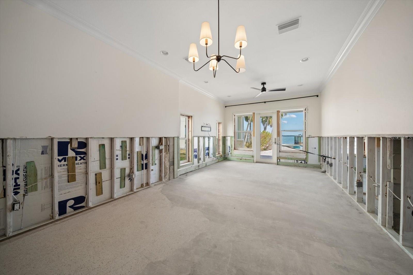 901 BAY ESPLANADE