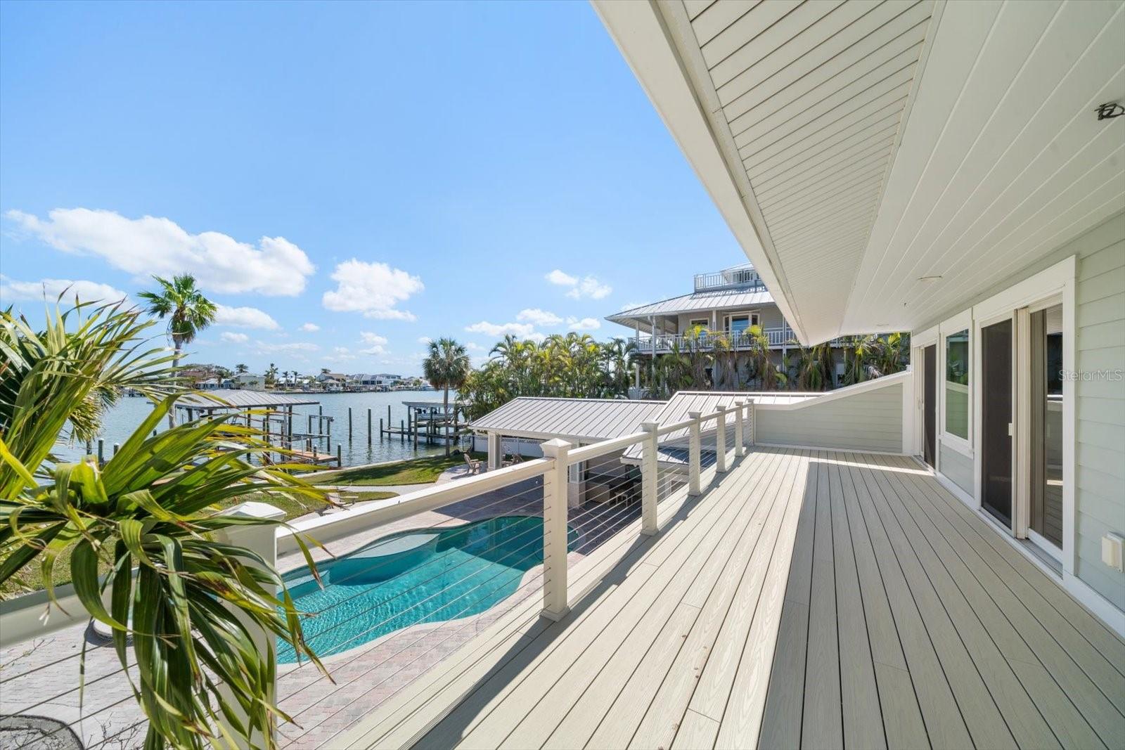 901 BAY ESPLANADE