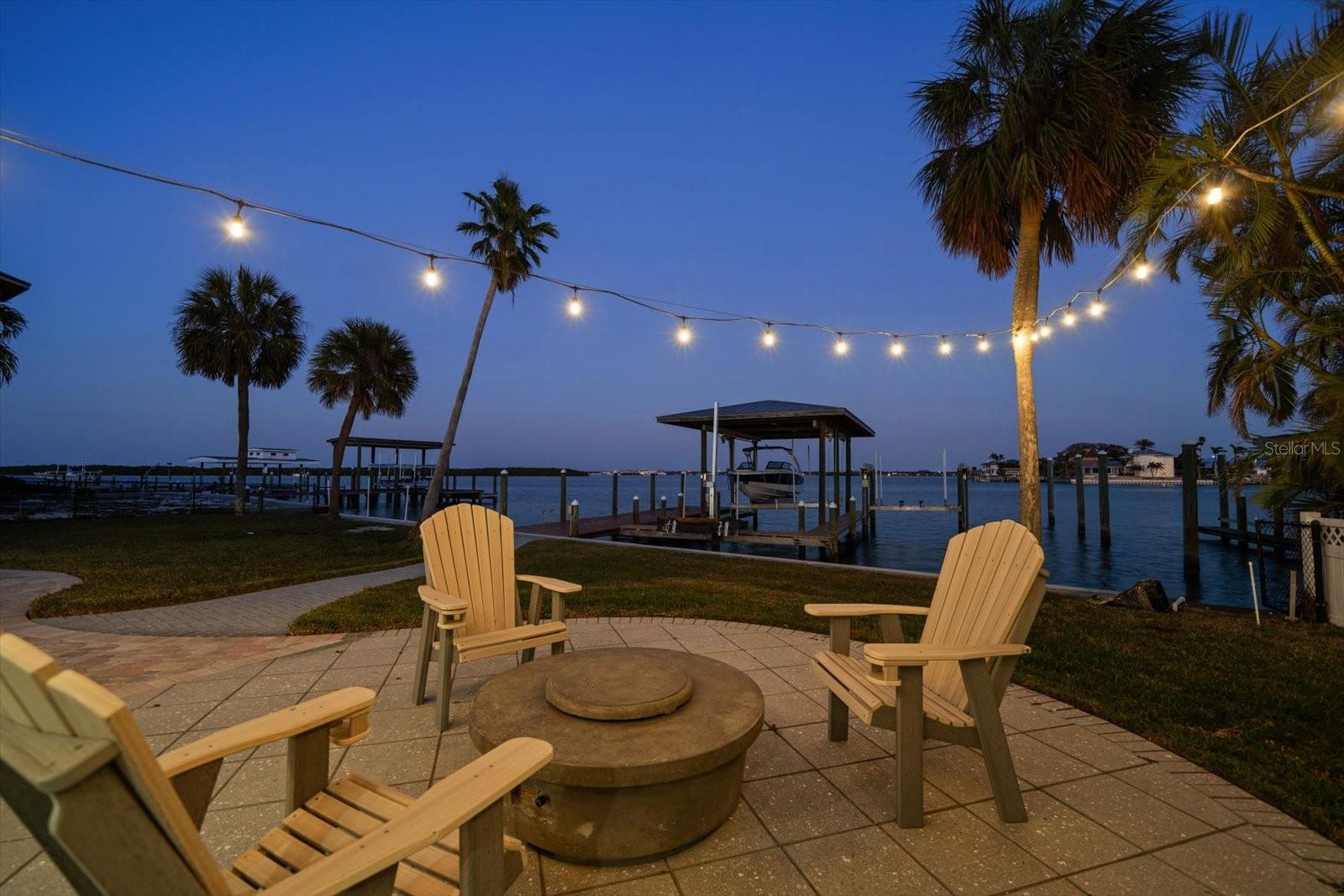 901 BAY ESPLANADE