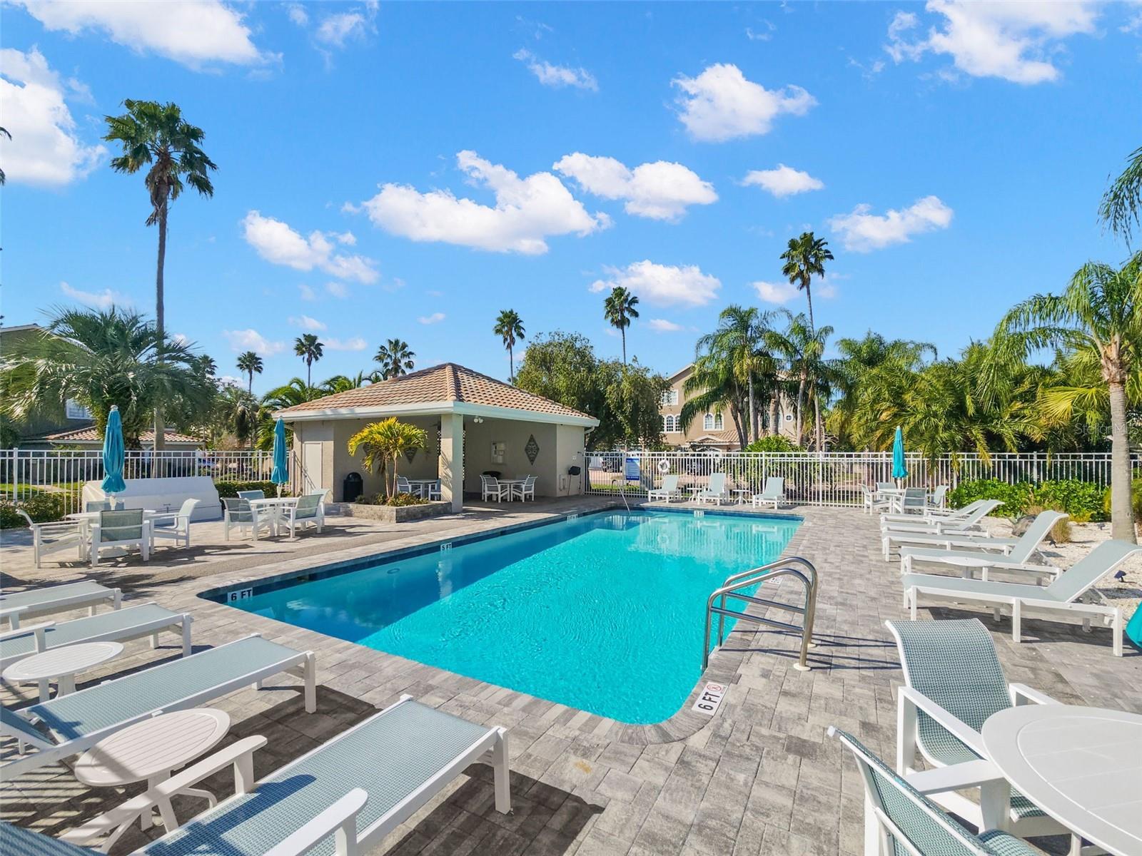 1576 LAGO VISTA BLVD