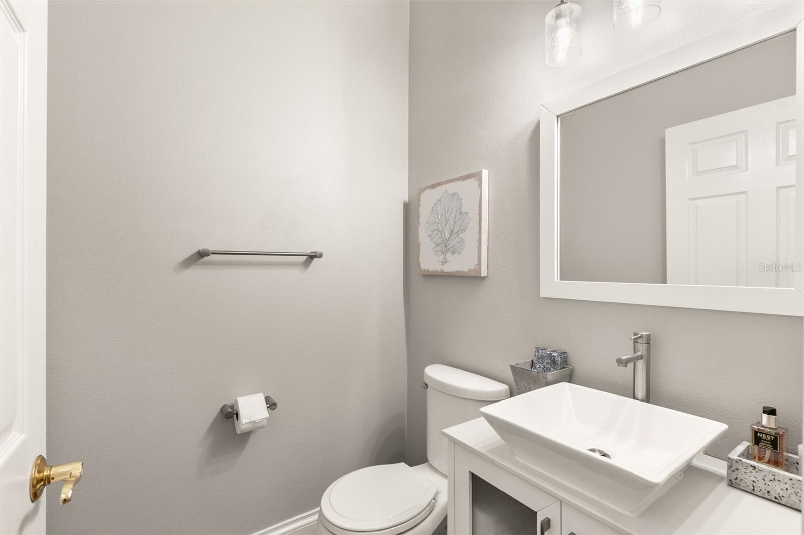 1576 LAGO VISTA BLVD