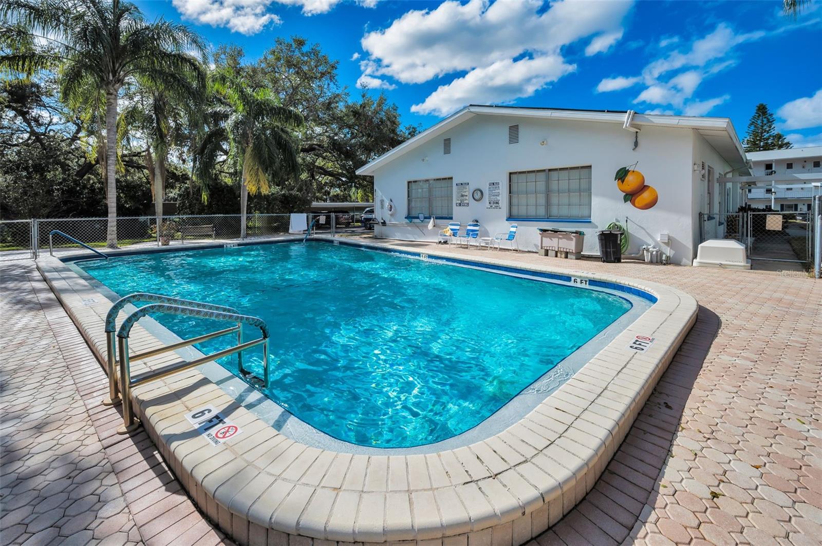 200 GLENNES LN #201