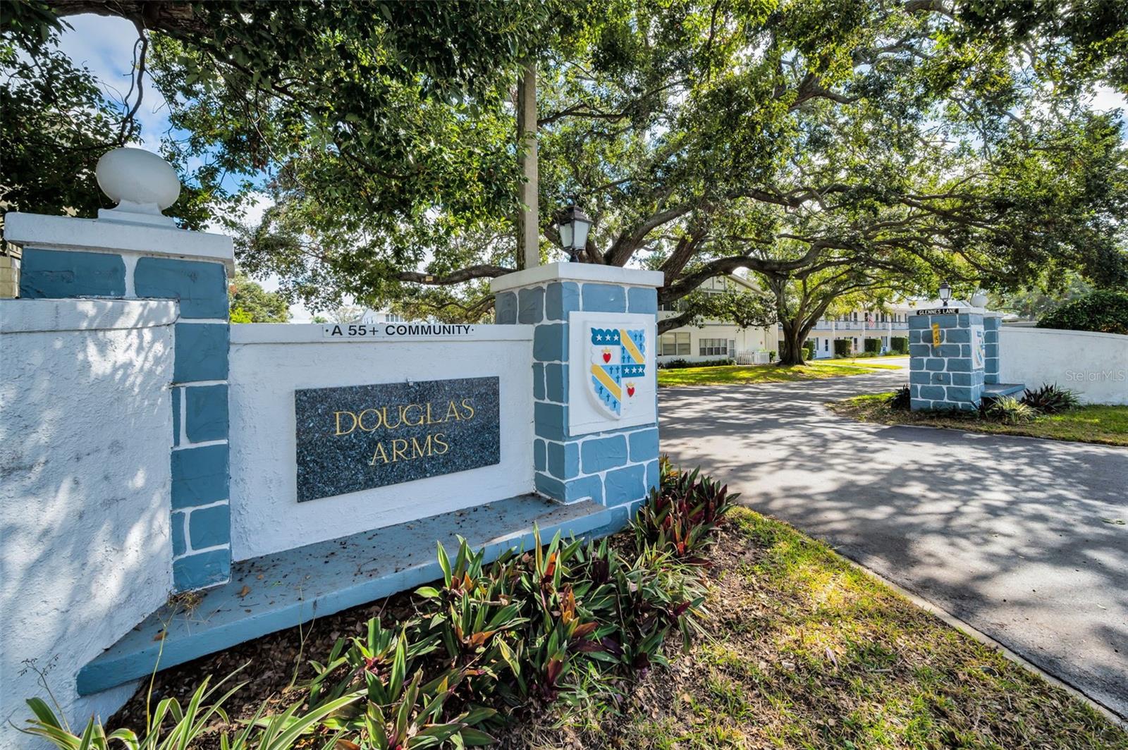 200 GLENNES LN #201