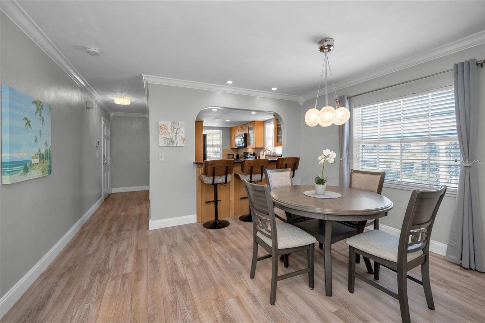 200 GLENNES LN #201