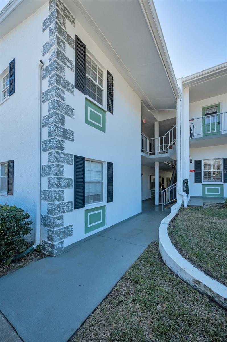 200 GLENNES LN #201