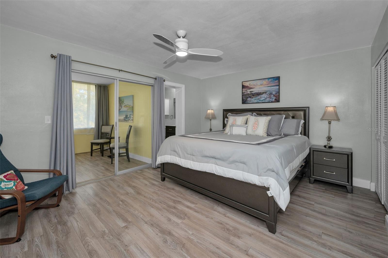 200 GLENNES LN #201