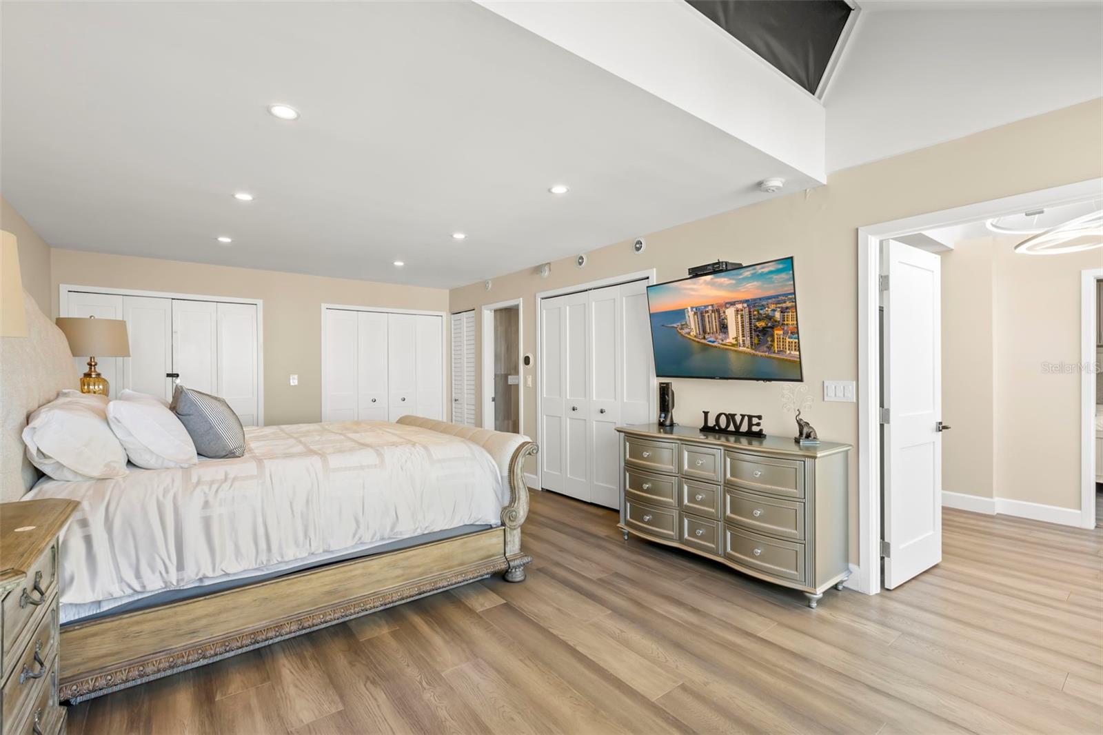 440 S GULFVIEW BLVD #1701