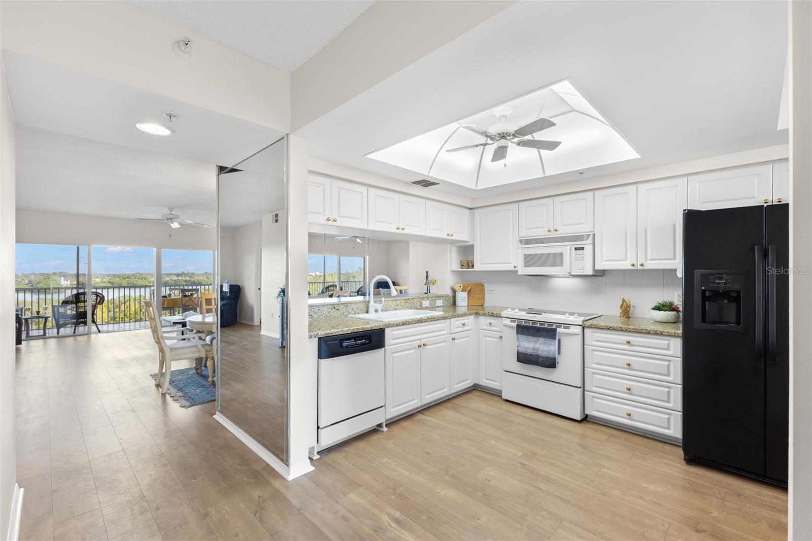 6475 SHORELINE DR #5403