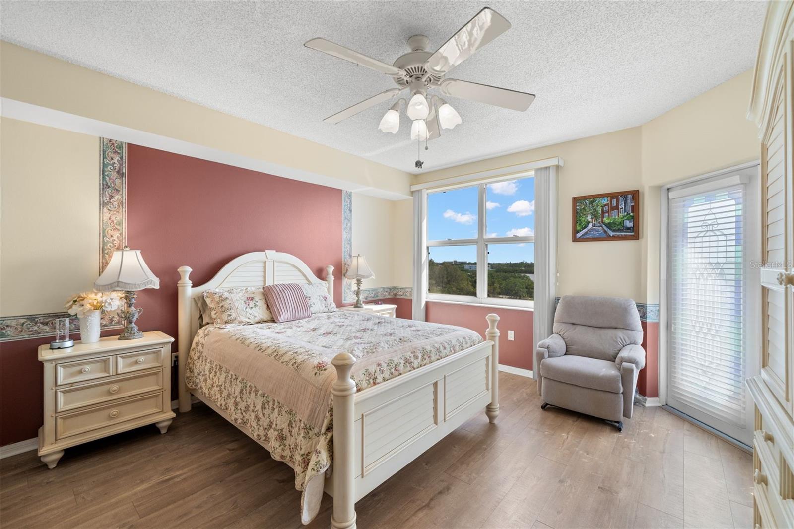 6475 SHORELINE DR #5403