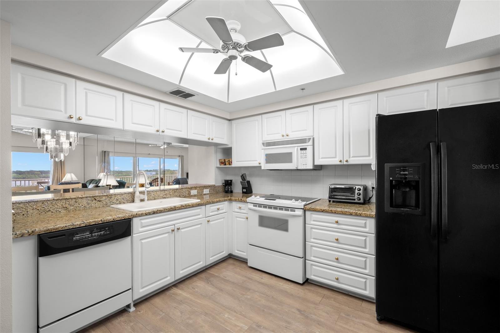 6475 SHORELINE DR #5403