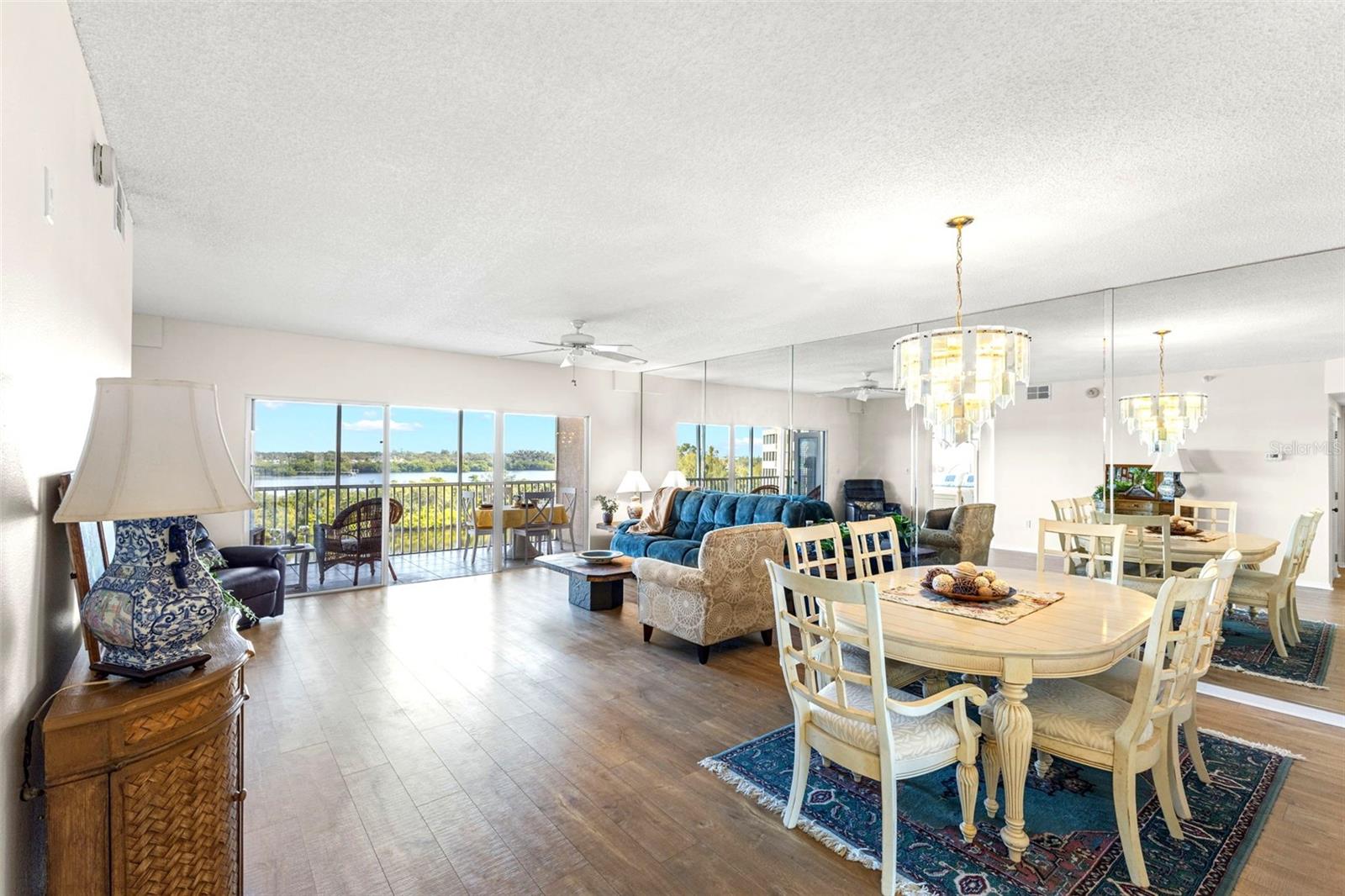 6475 SHORELINE DR #5403