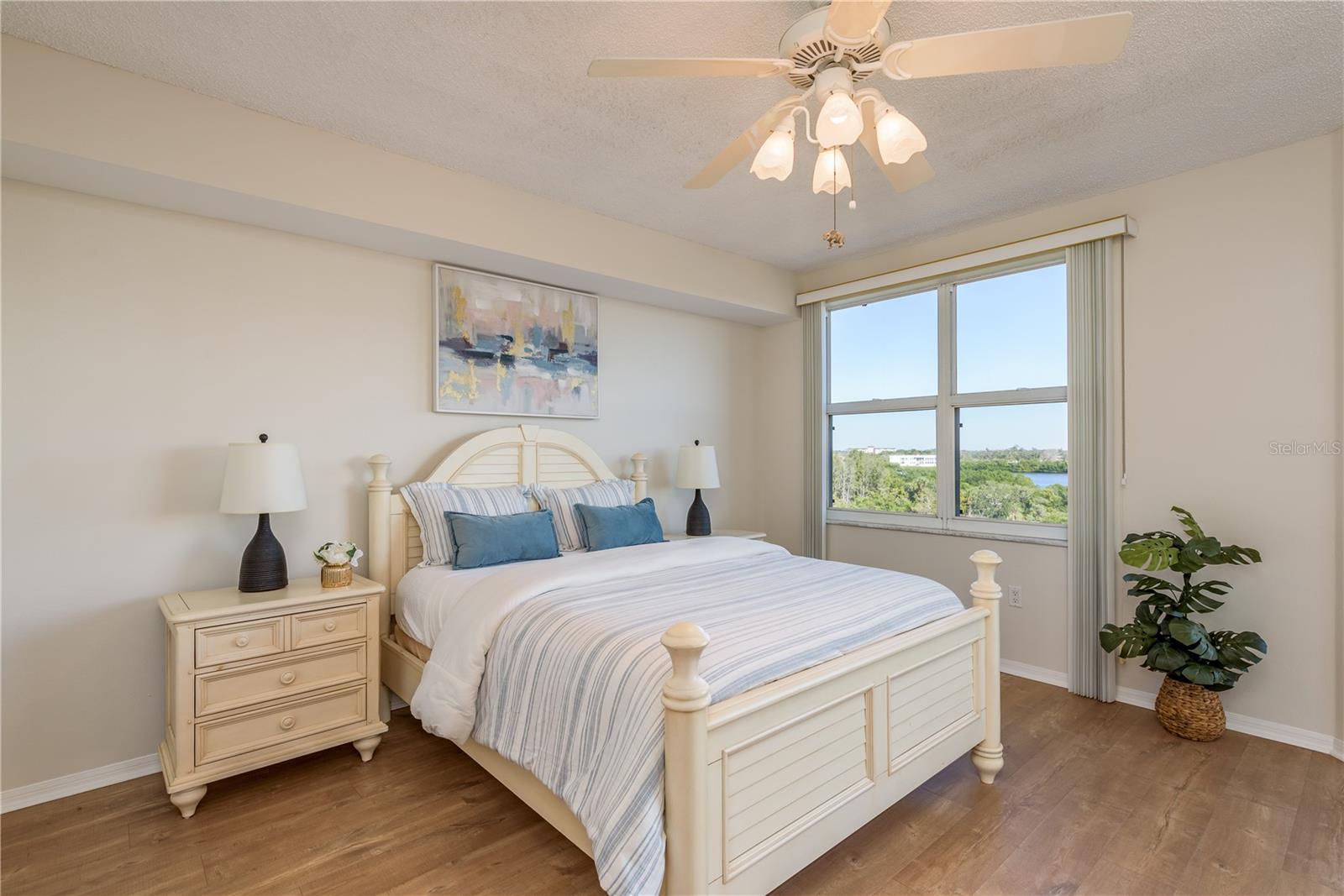 6475 SHORELINE DR #5403