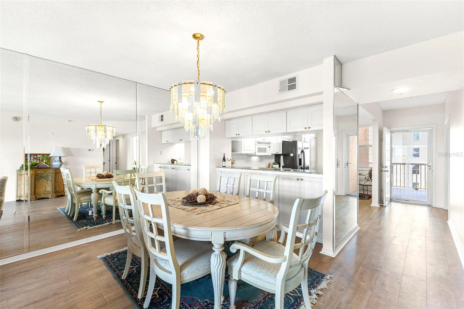 6475 SHORELINE DR #5403