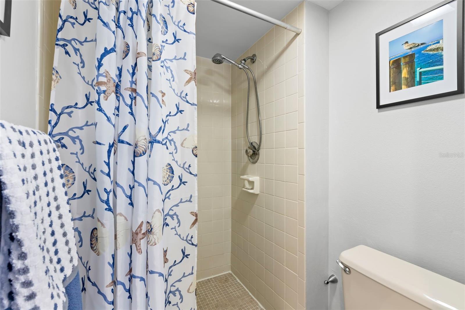 3399 MERMOOR DR #301