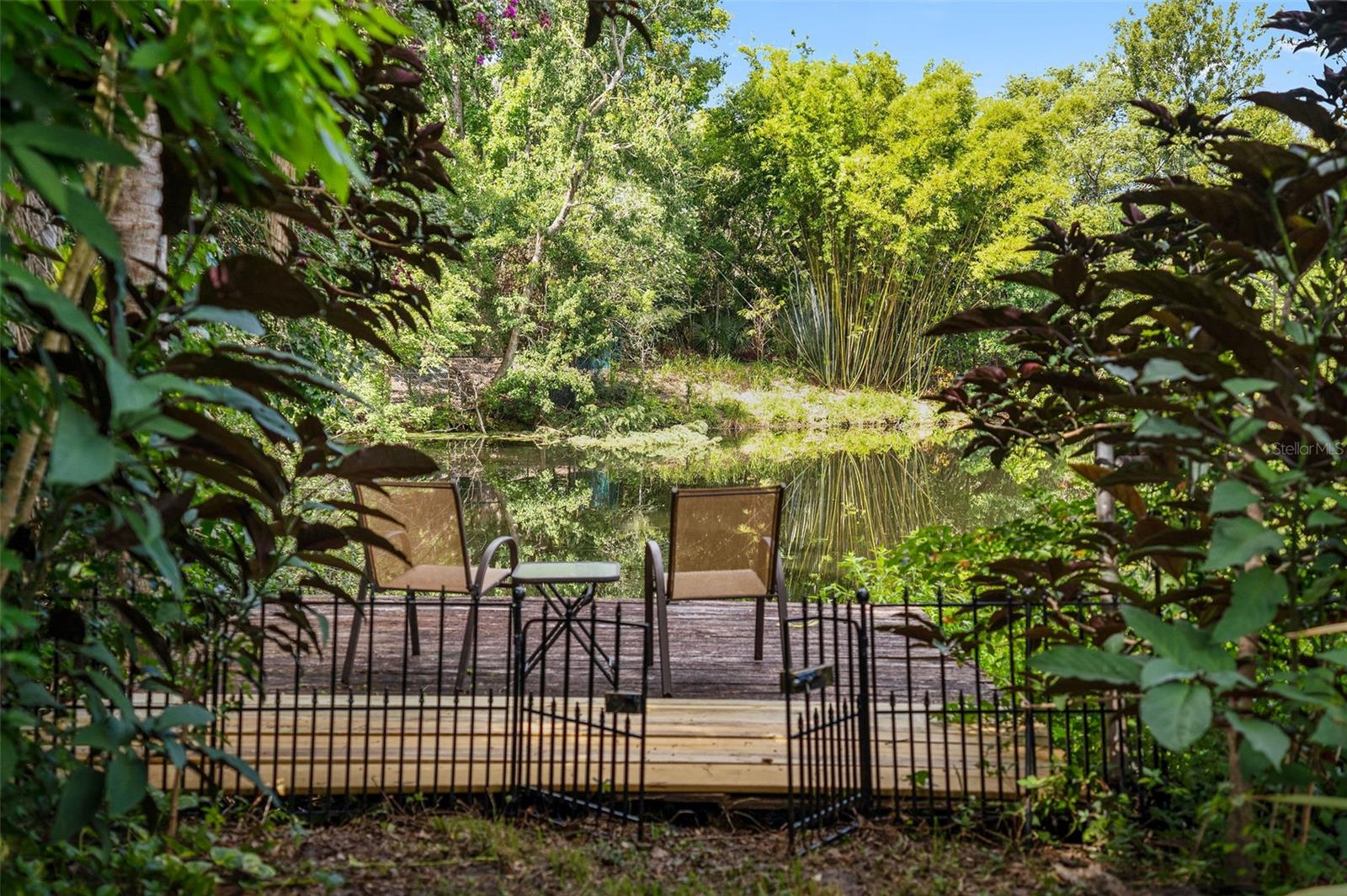 2161 CYPRESS POINT DR N