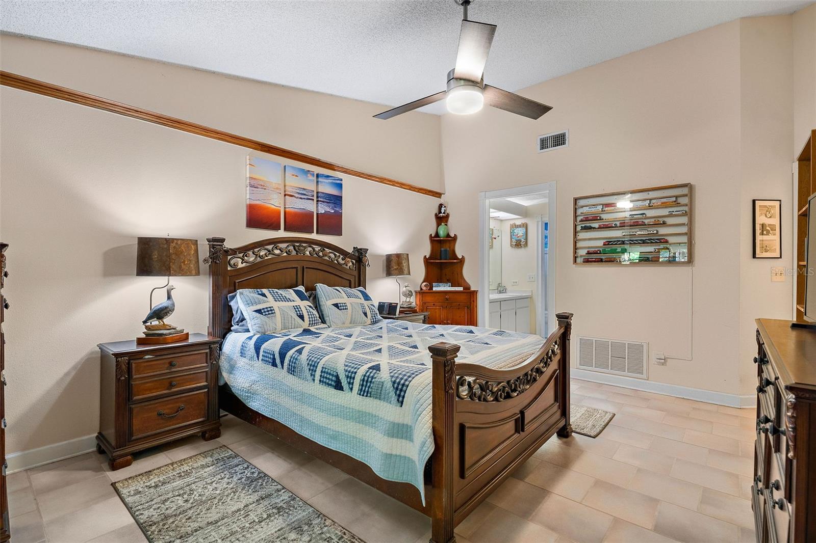 2161 CYPRESS POINT DR N