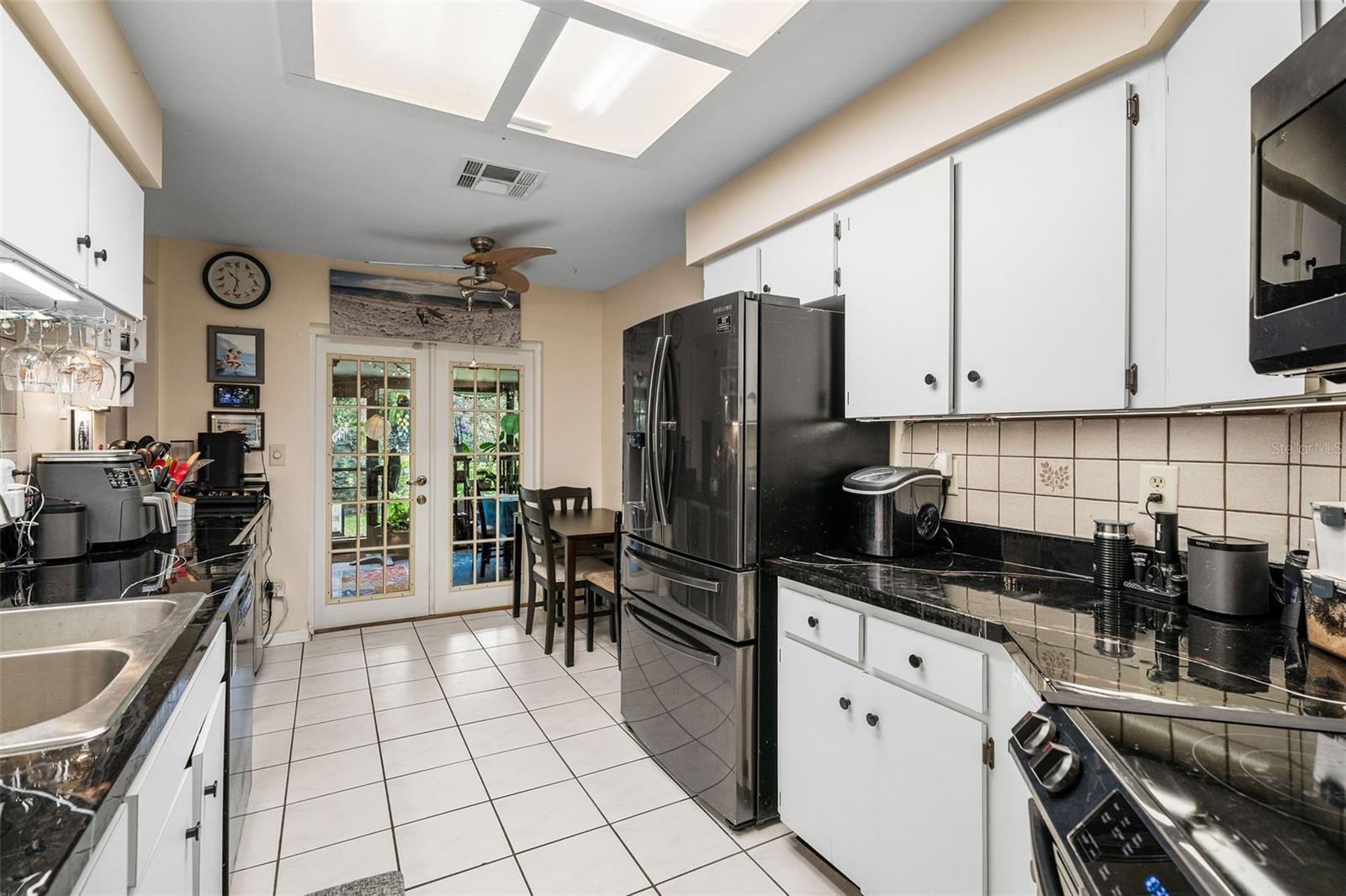 2161 CYPRESS POINT DR N