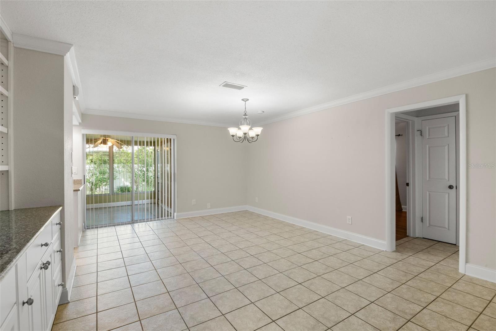 8054 BAYSHORE DR
