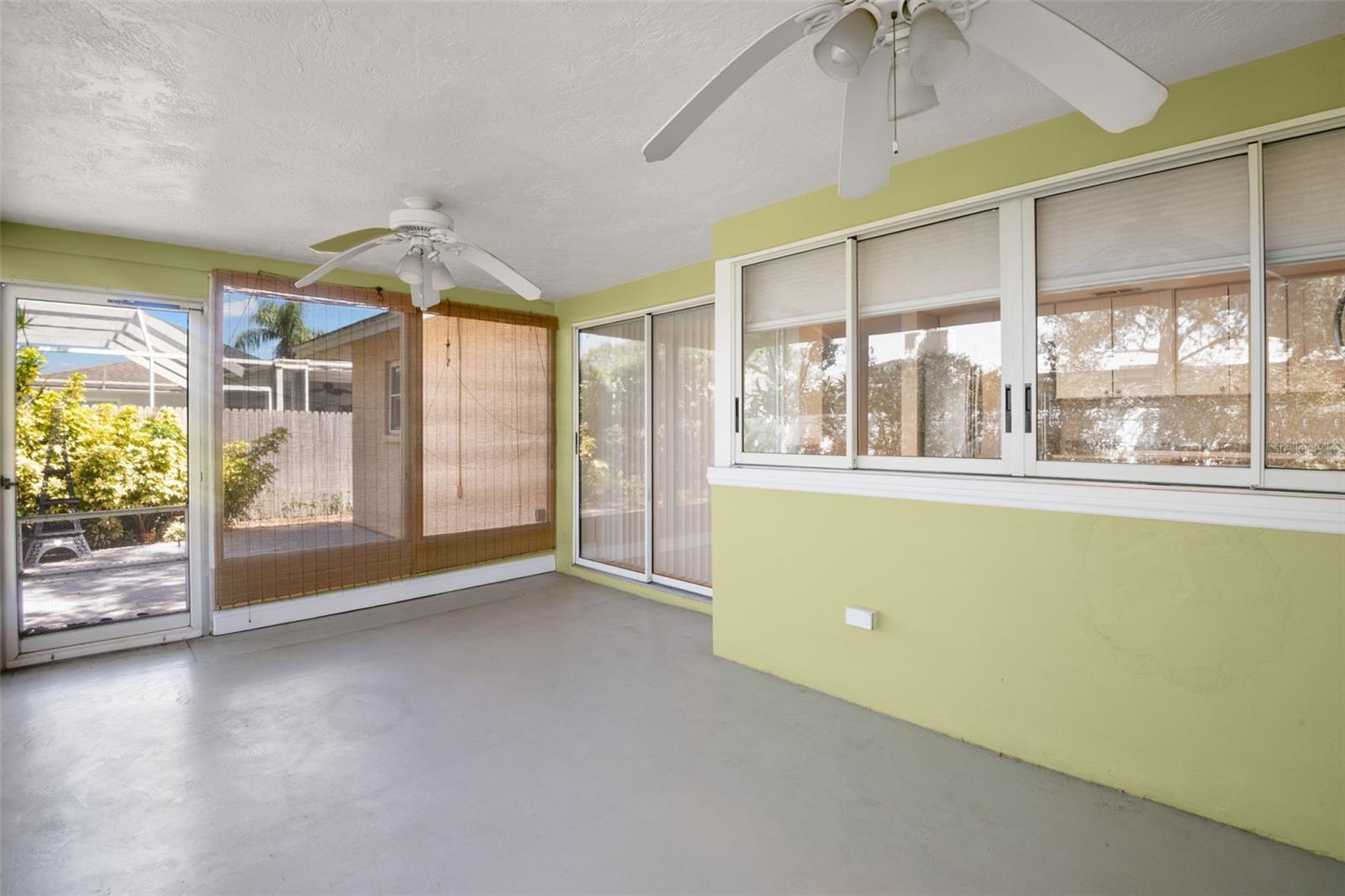 8054 BAYSHORE DR