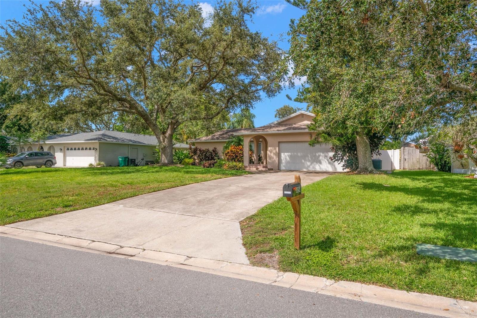 8054 BAYSHORE DR
