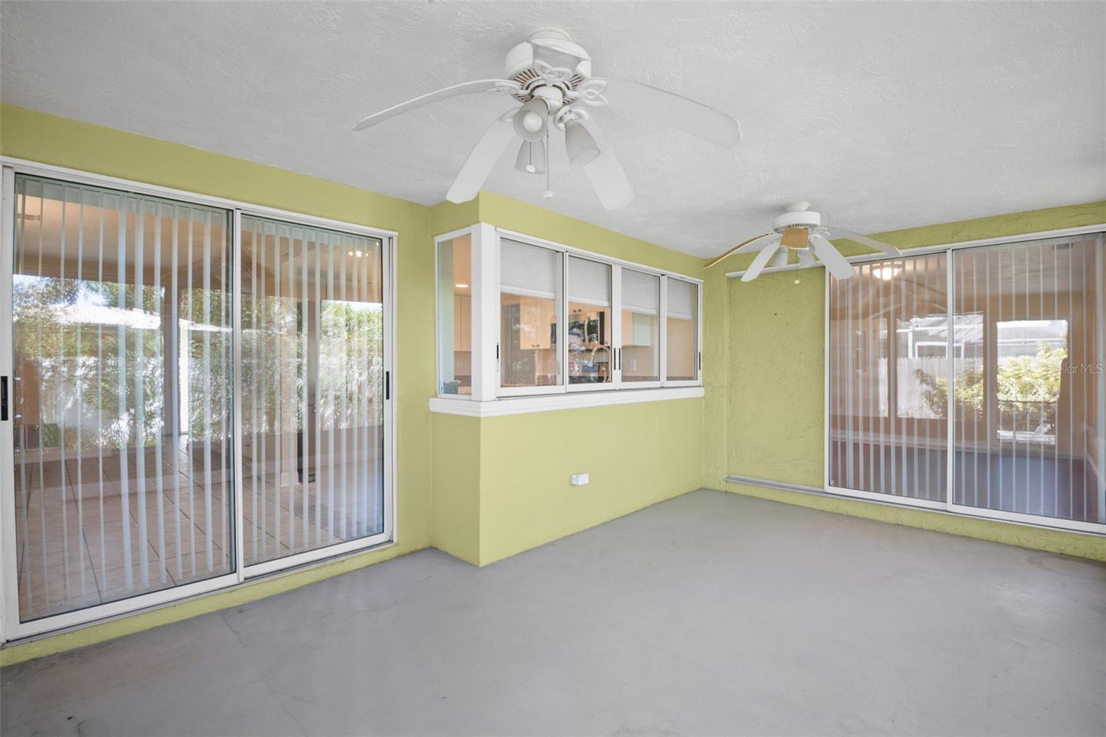 8054 BAYSHORE DR