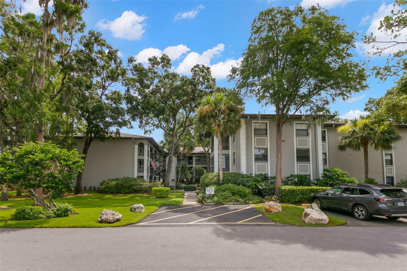 3399 MERMOOR DR #309