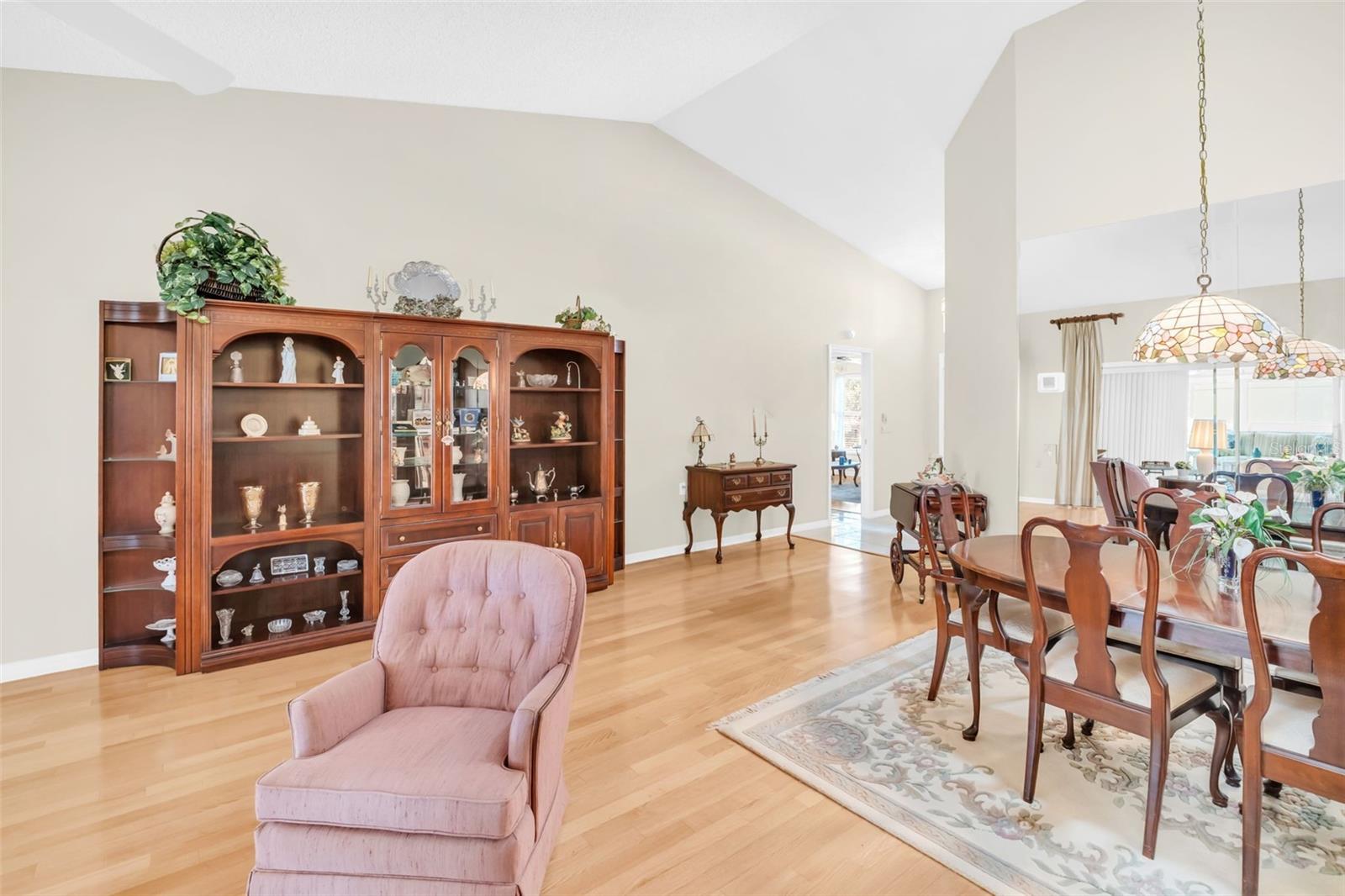 1600 HIGHLAND CLUB LN