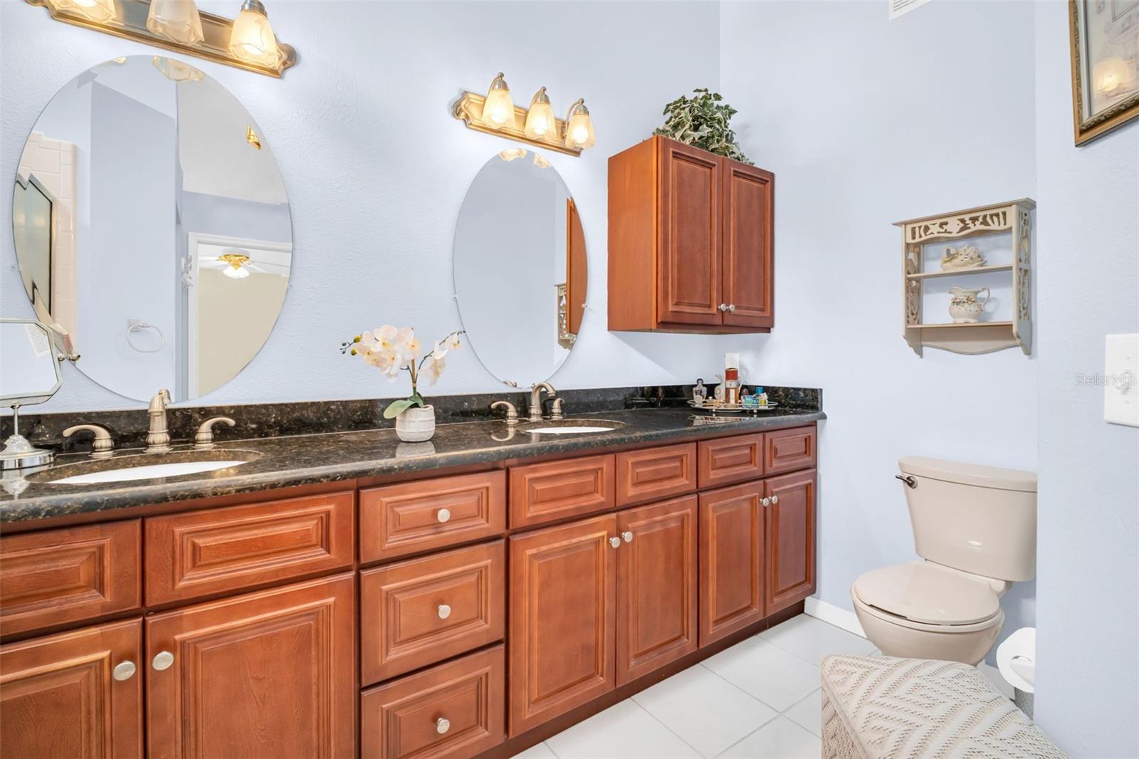 1600 HIGHLAND CLUB LN