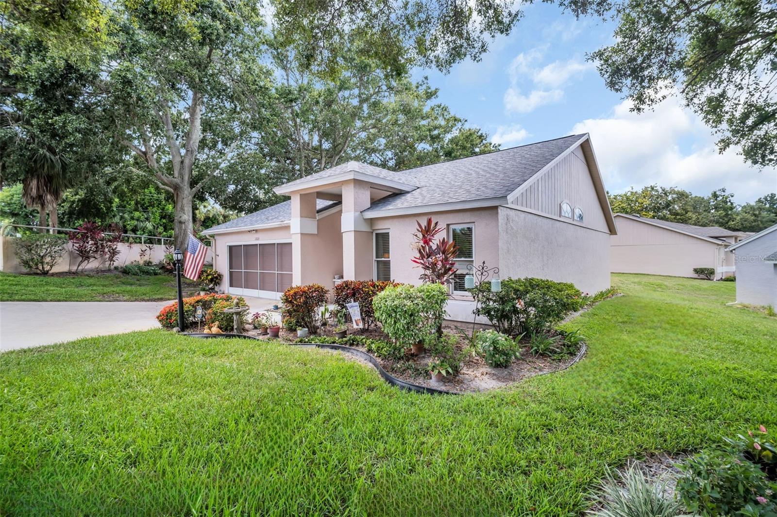 1600 HIGHLAND CLUB LN