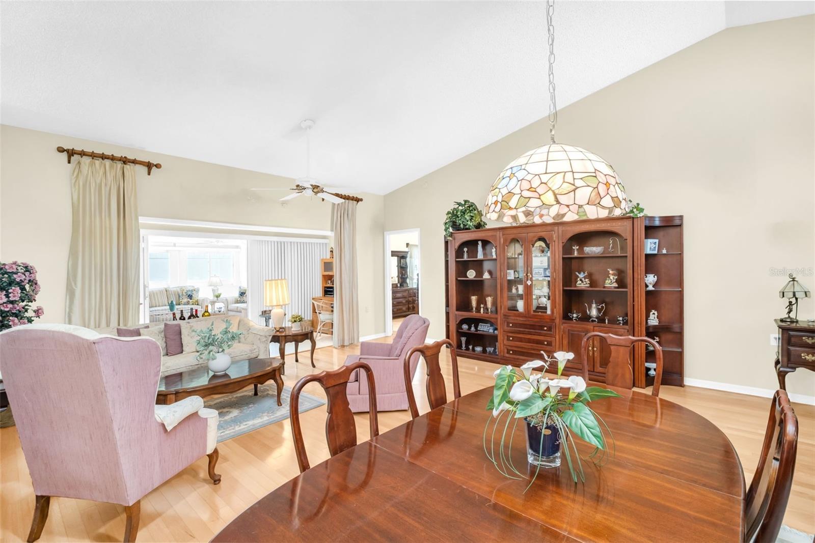 1600 HIGHLAND CLUB LN