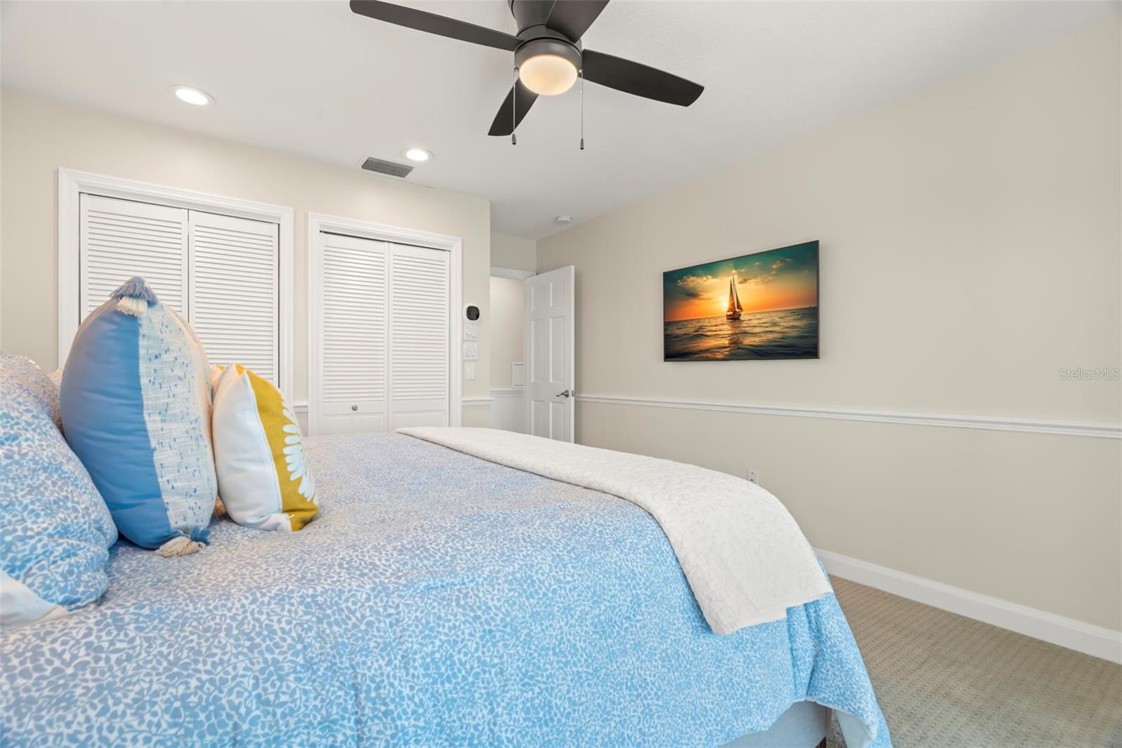 295 BAYSIDE DR