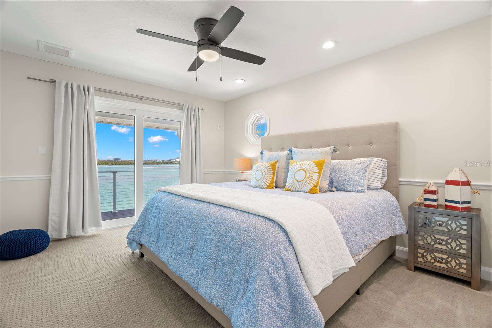 295 BAYSIDE DR