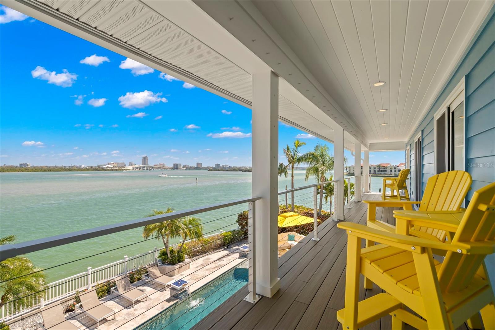 295 BAYSIDE DR