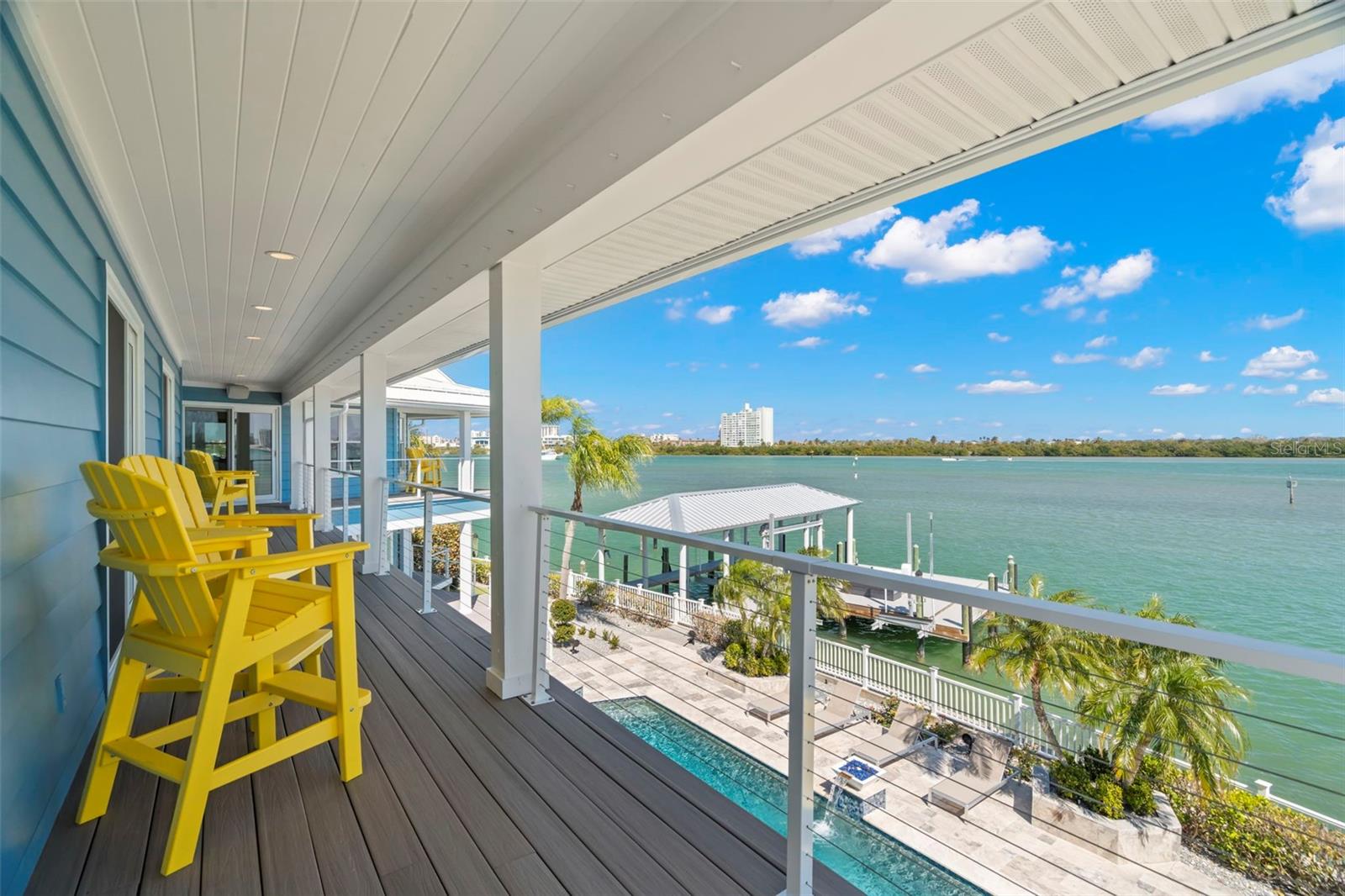 295 BAYSIDE DR