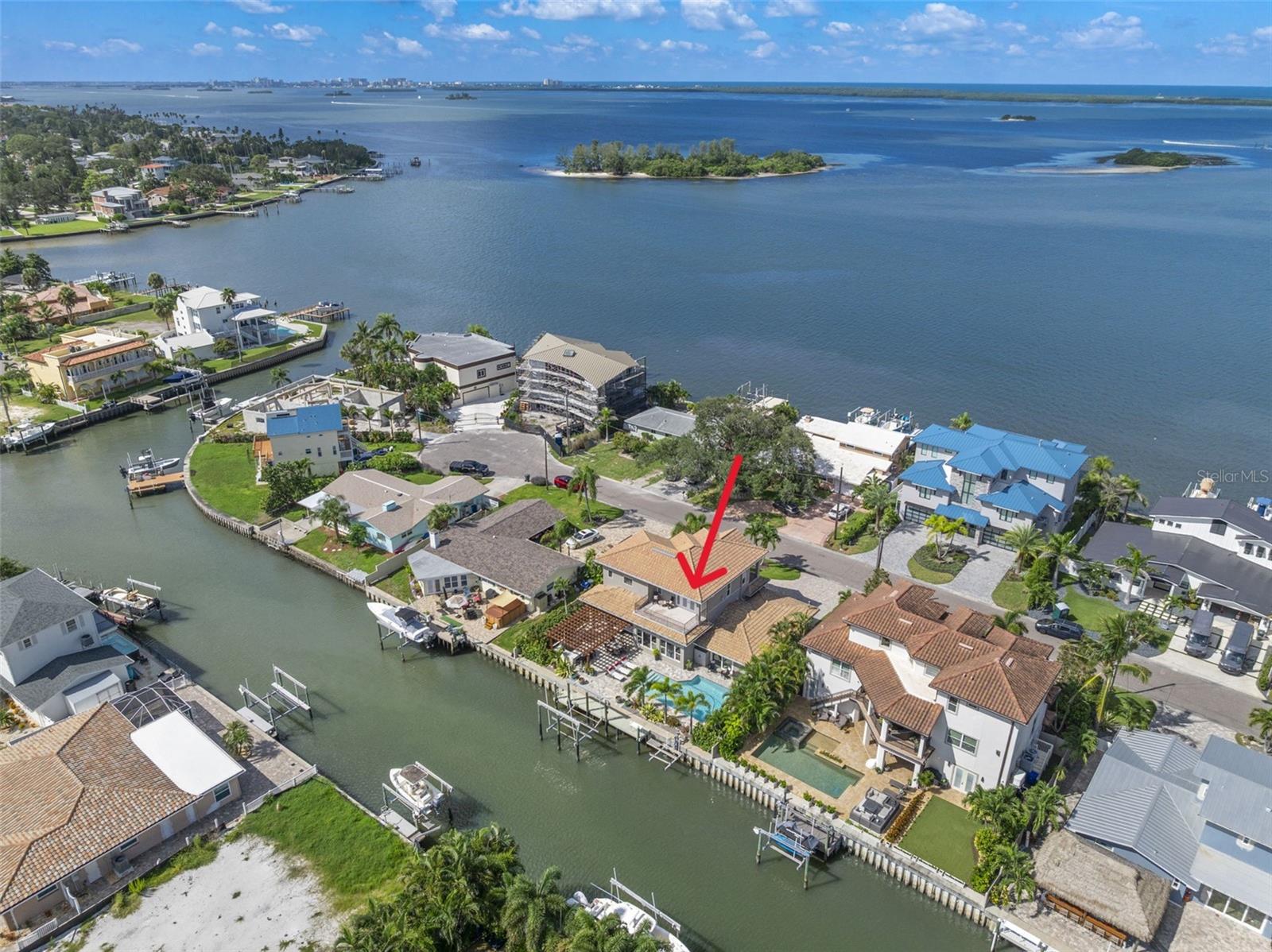 2133 HARBOR VIEW DR