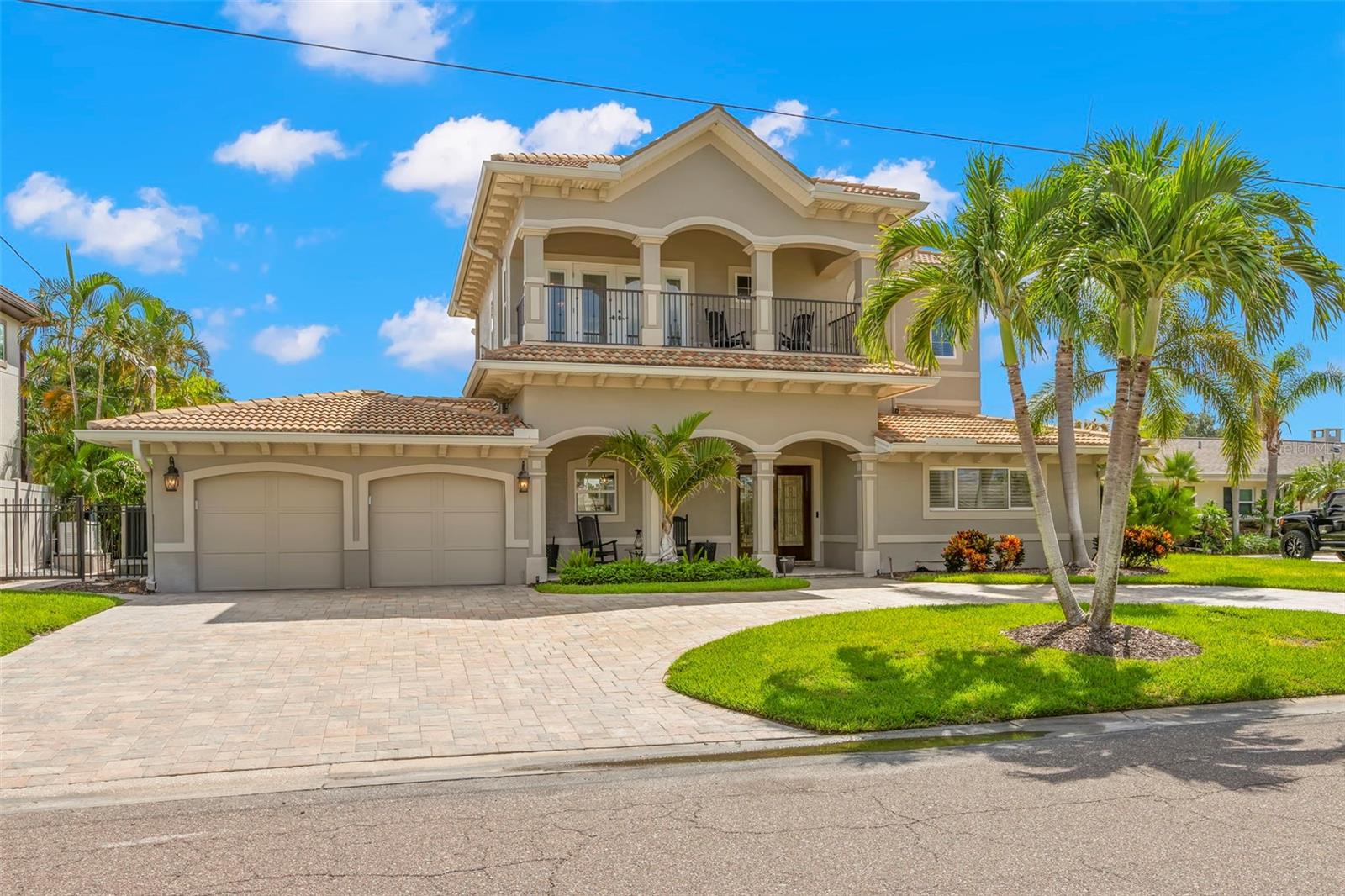 2133 HARBOR VIEW DR