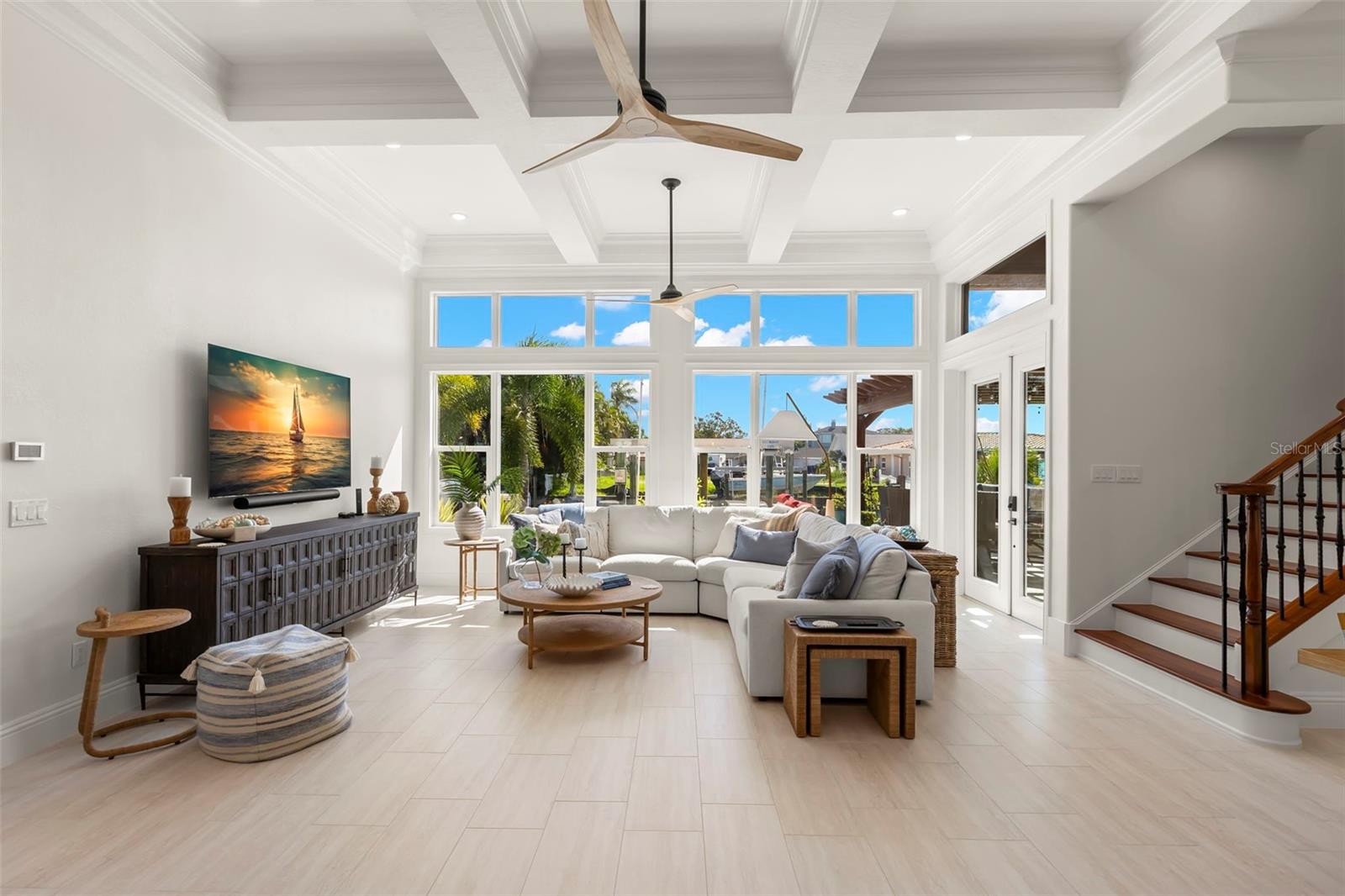2133 HARBOR VIEW DR