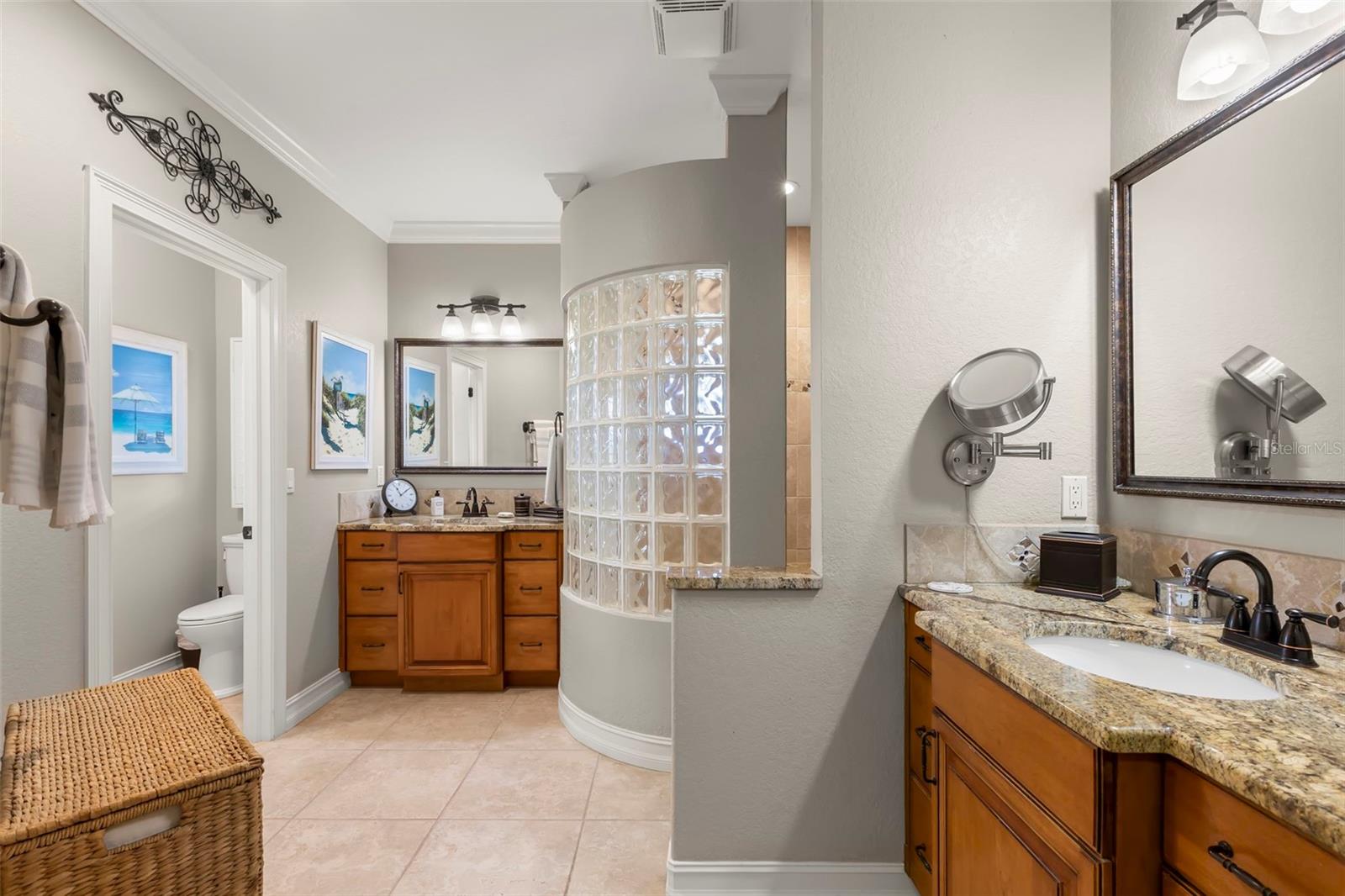 2133 HARBOR VIEW DR