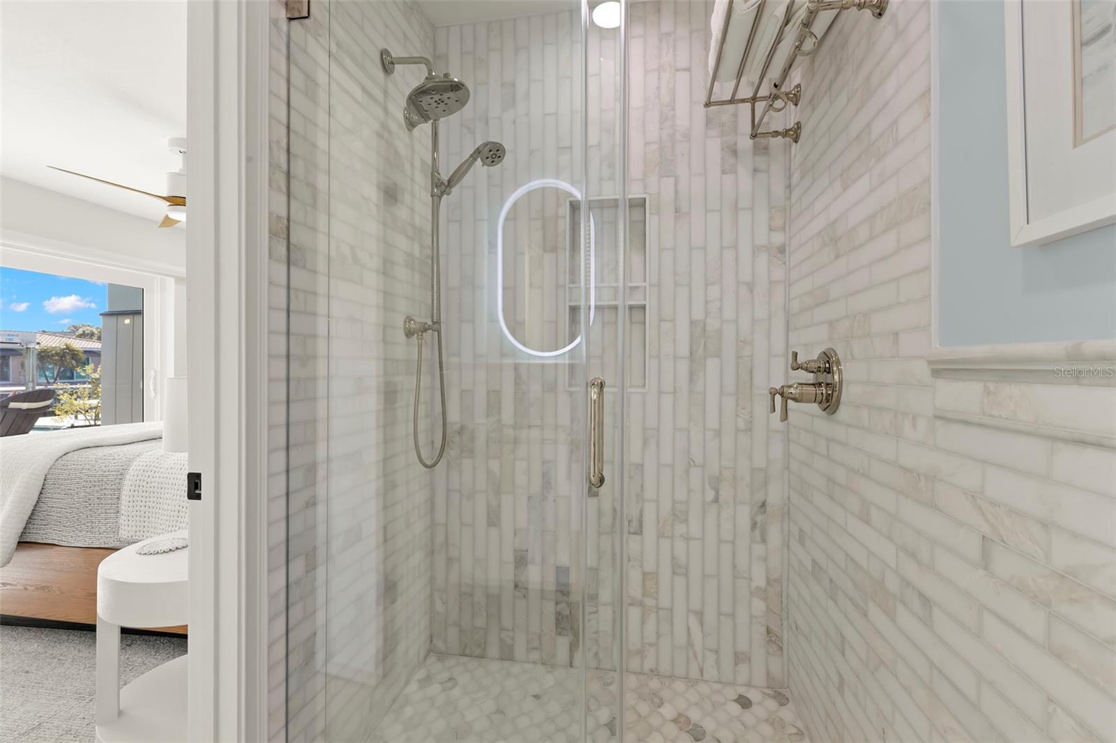 2133 HARBOR VIEW DR