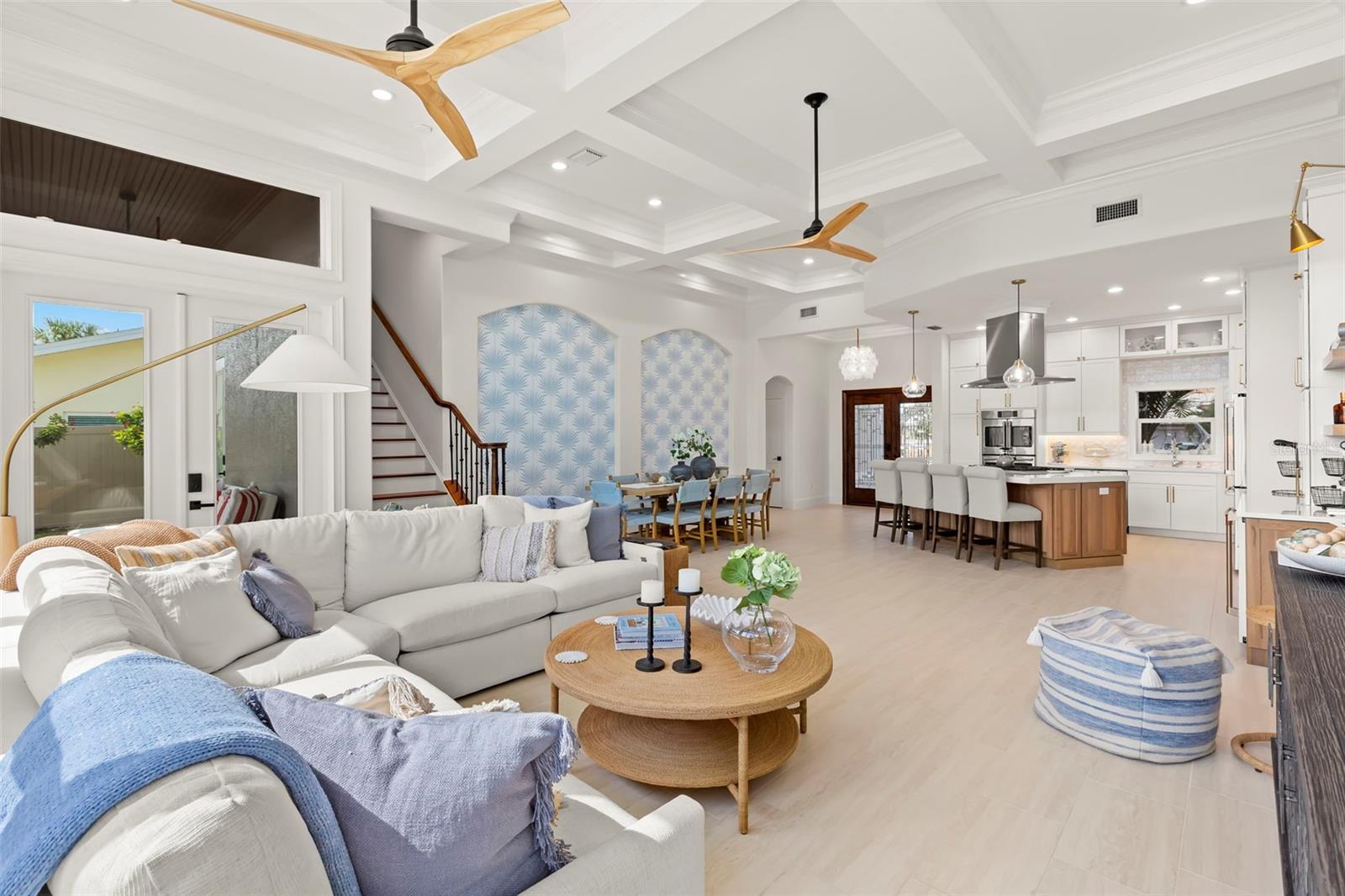2133 HARBOR VIEW DR