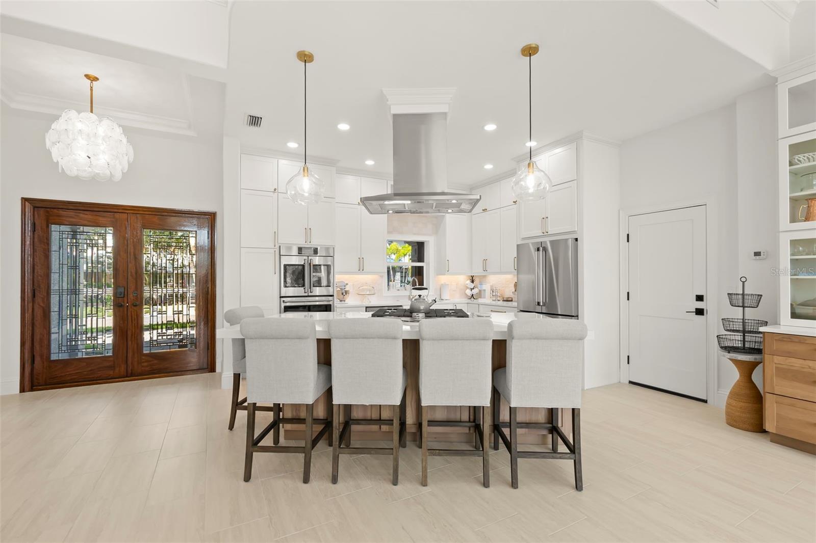 2133 HARBOR VIEW DR