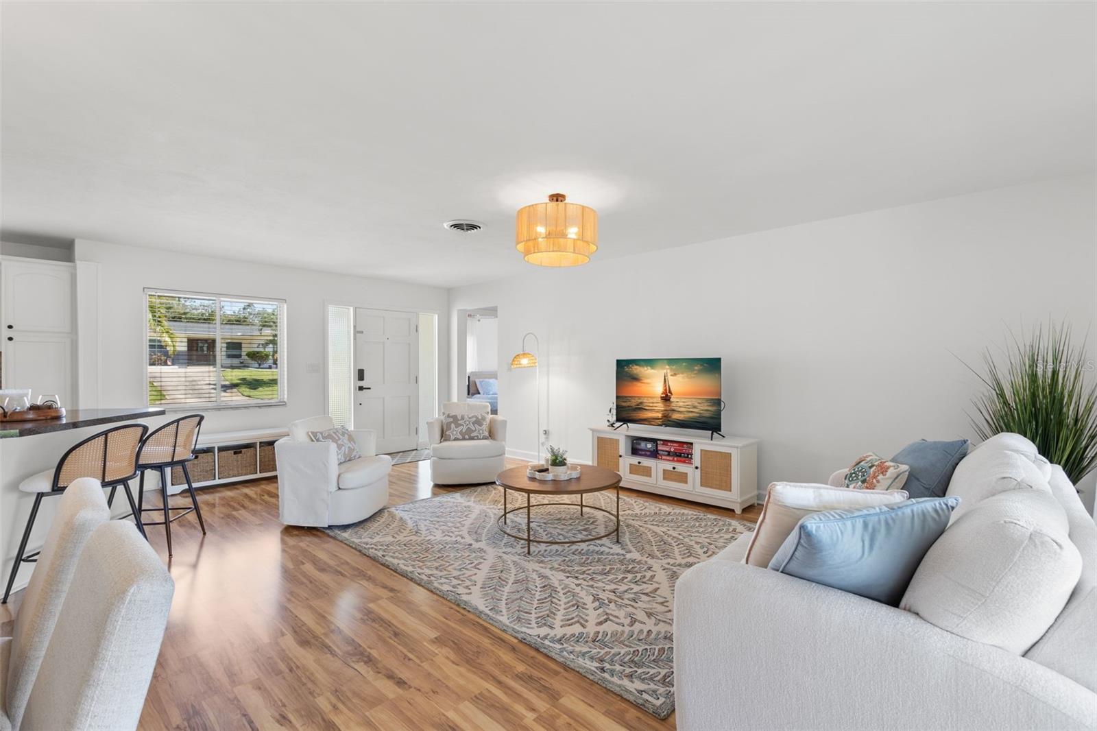 3488 SHADY BLUFFS DR