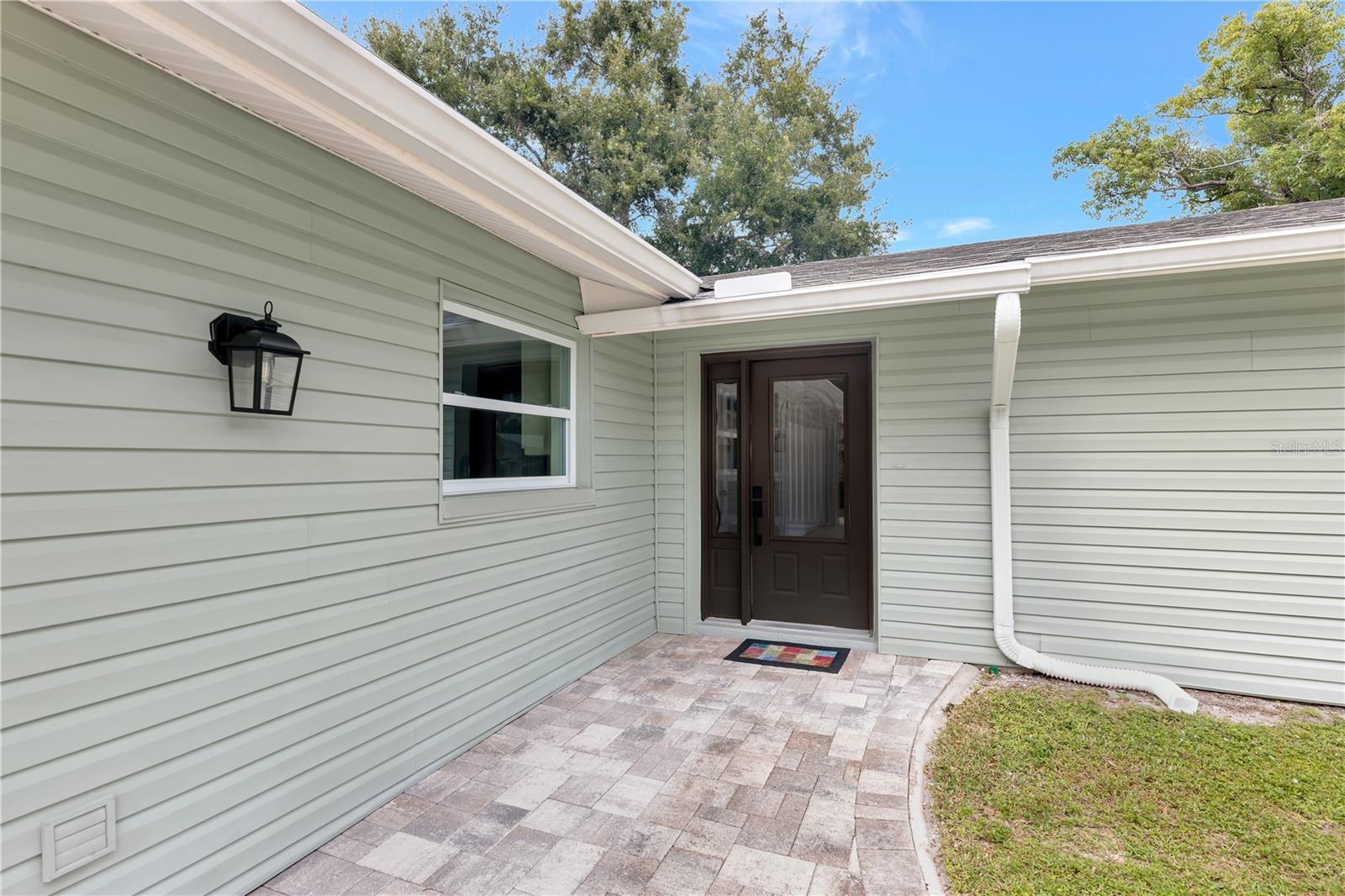 3418 GLOSSY IBIS CT