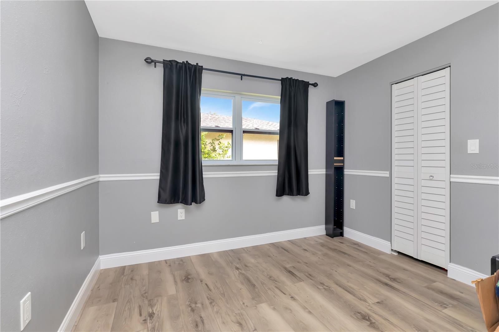 3418 GLOSSY IBIS CT