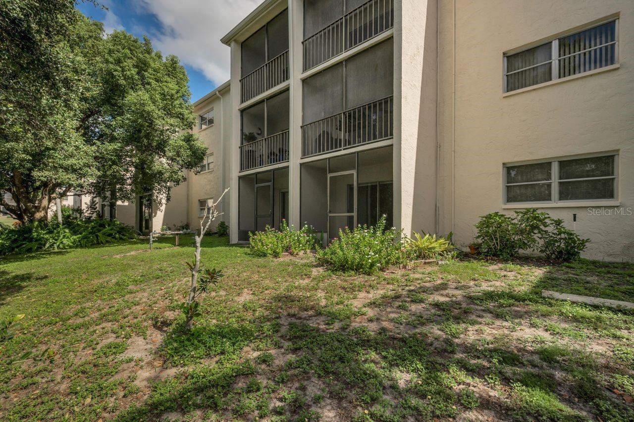 860 VIRGINIA ST #105