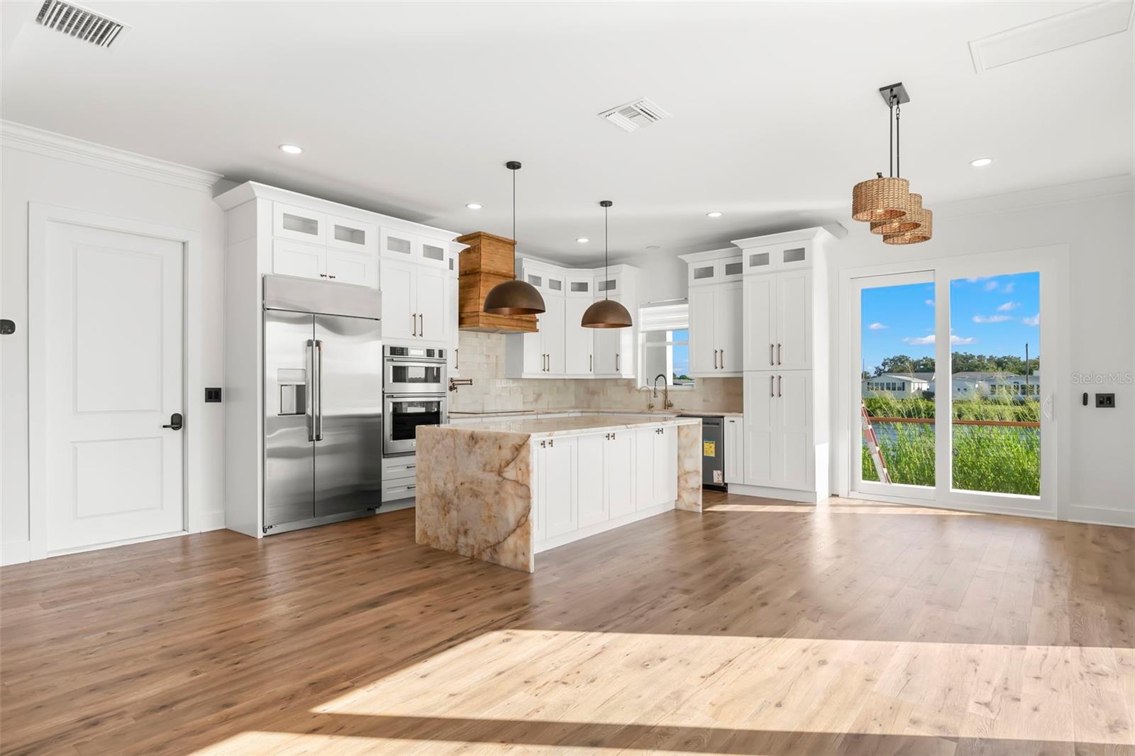3426 CHANNELSIDE CT